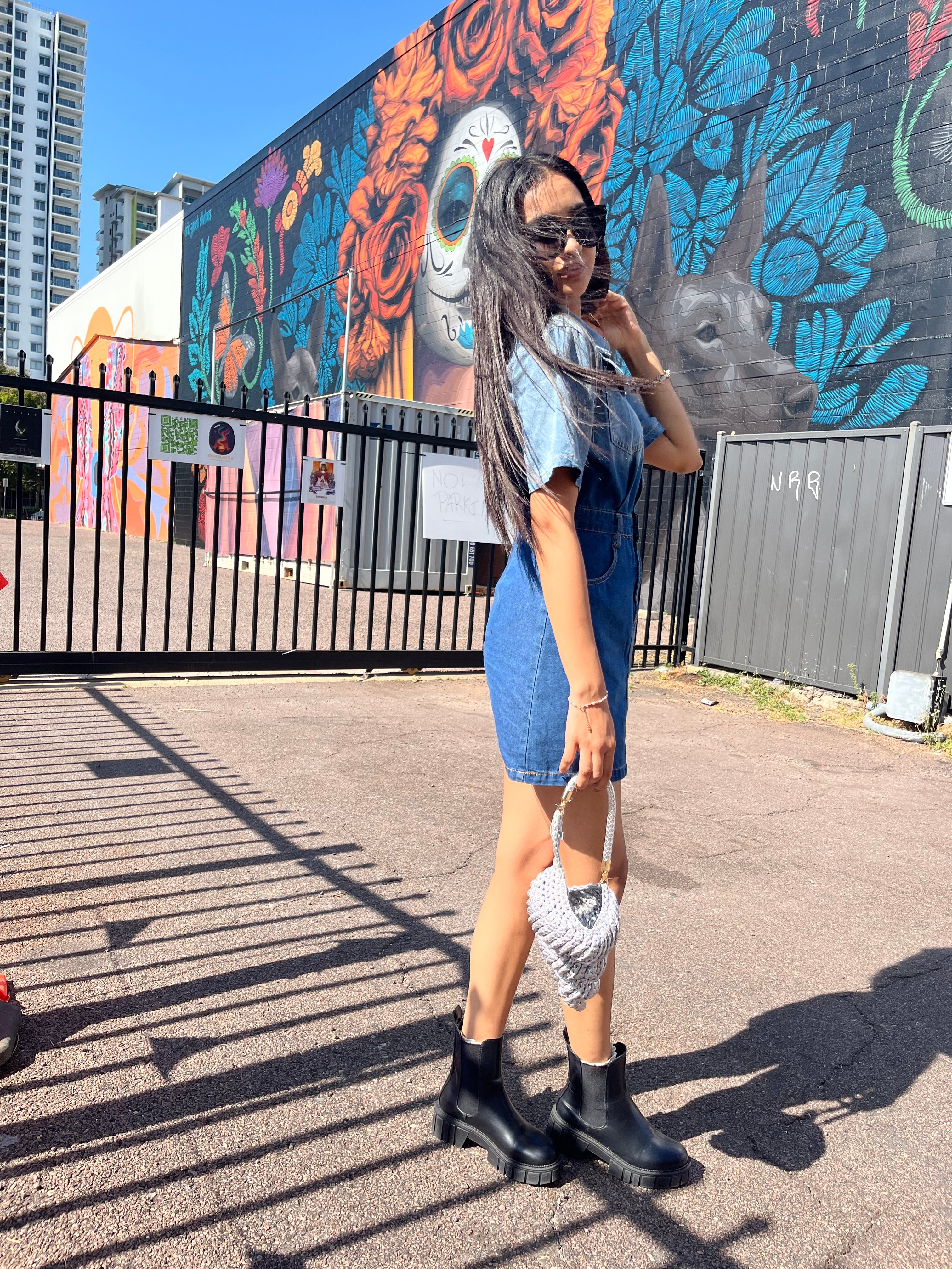 Bag 7 - Suzie's Sunshine Dolls