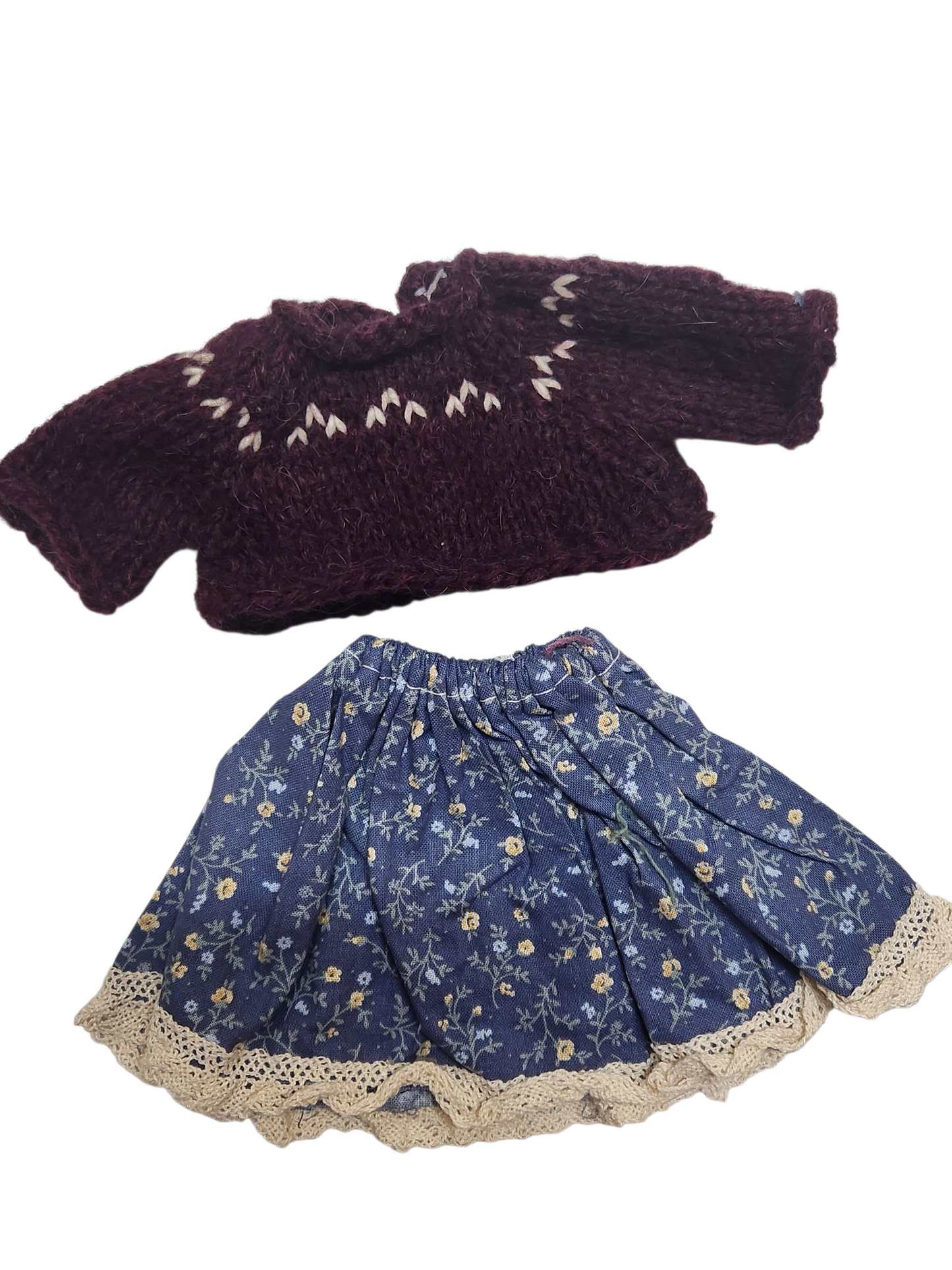 Suzie's Sunshine Dolls - Hand-Knitted Wool Outfits for Dolls โ 100% Wool