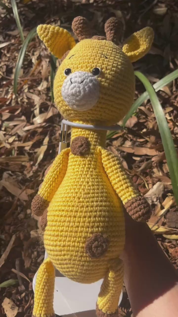 Suzie's Sunshine Dolls - Sergio the Giraffe