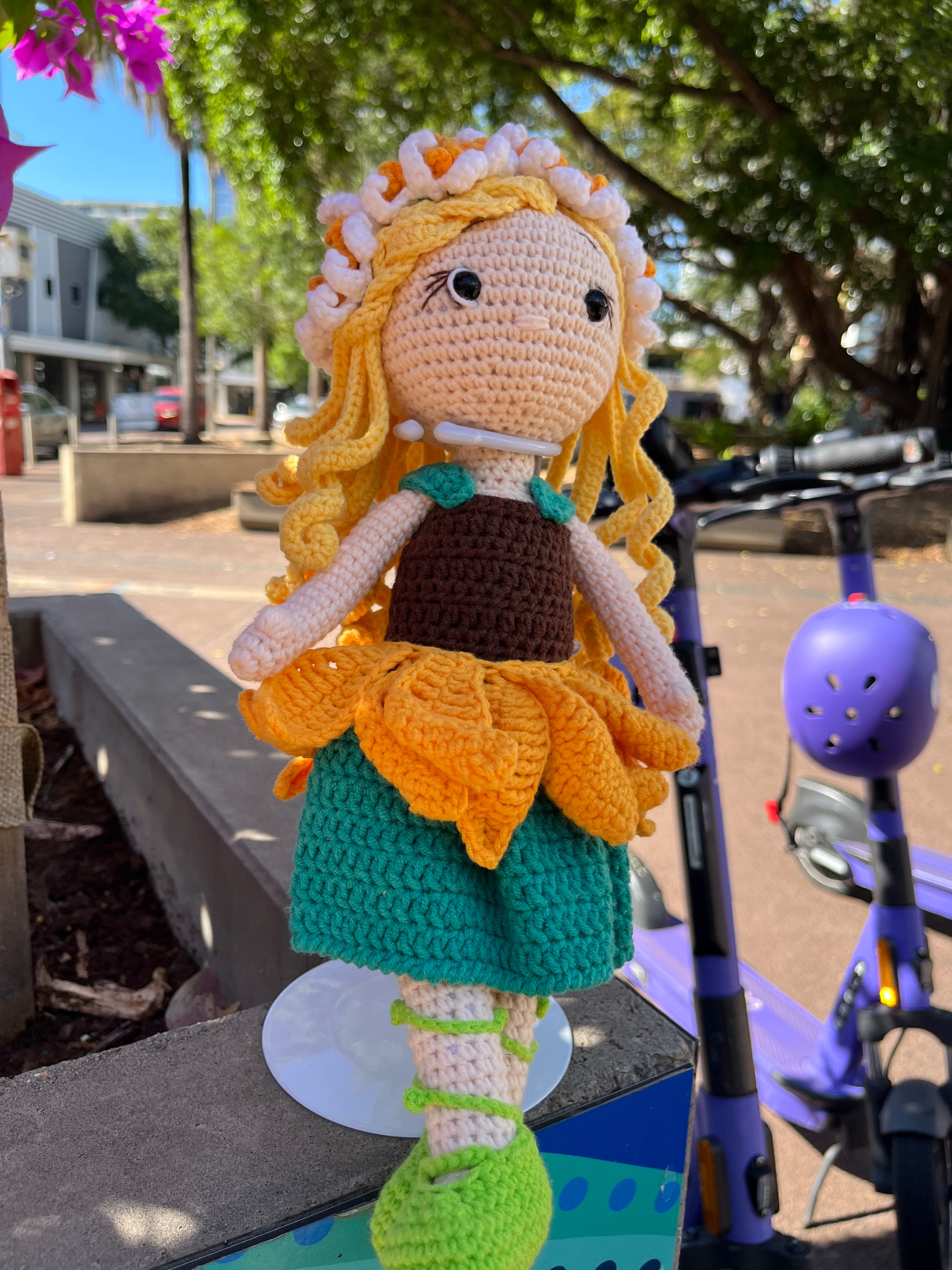 Suzie's Sunshine Dolls - Daisy
