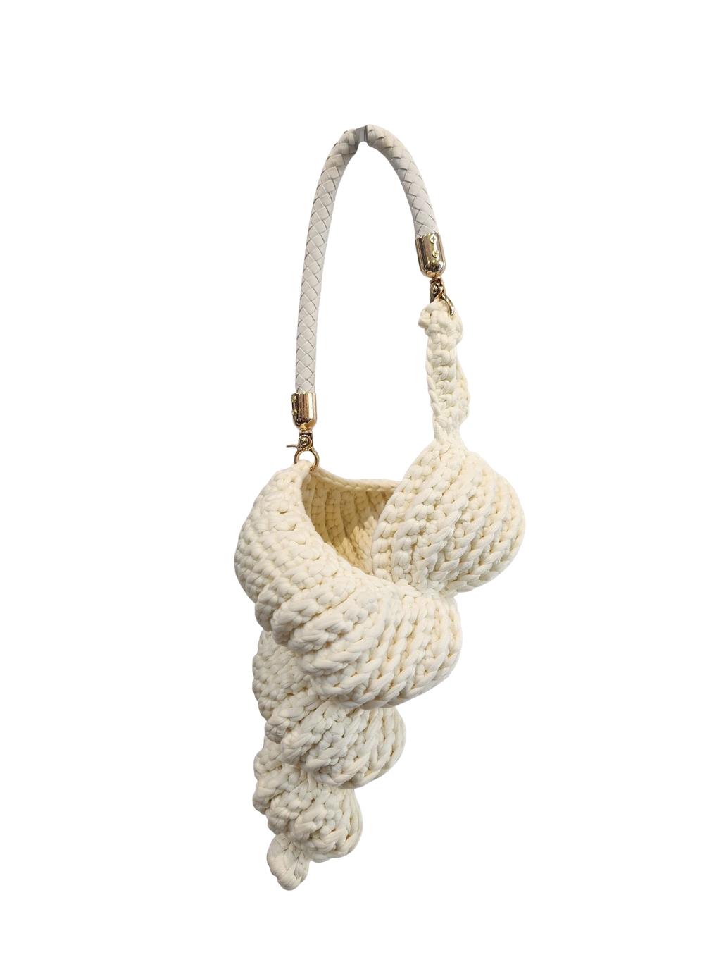 Suzie's Sunshine Dolls cream crocheted seashell handbag with braided rope handle.